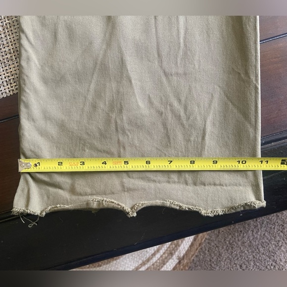 Zara Olive Green Cropped Flare Denim Jeans Raw Hem Size 02 High Waisted - Picture 8 of 8